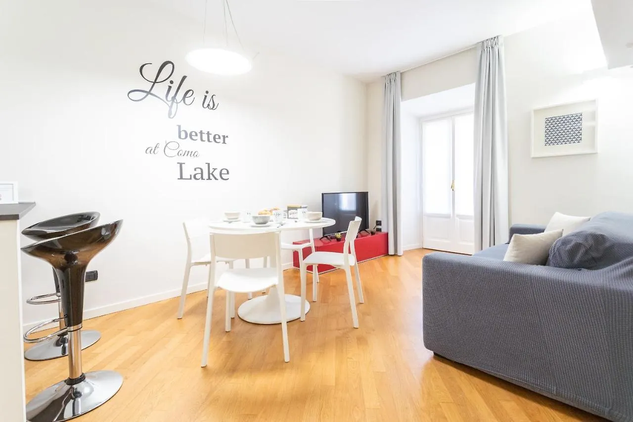 White Flat In Como City Center By Rent All Como 0*,