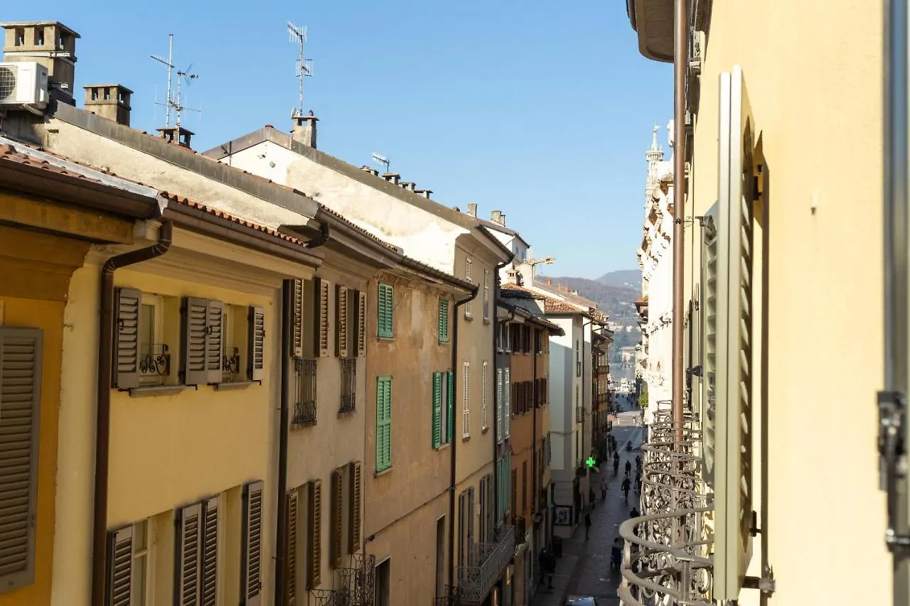 White Flat In Como City Center By Rent All Como Apartment