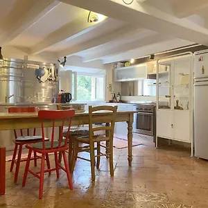 Fascinating Hideaway In A Physicist's Apartment