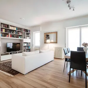 Piazza Roma - The House Of Travelers Apartment