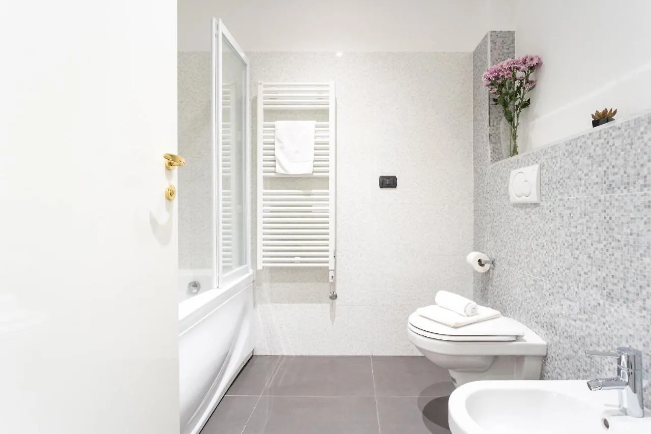 公寓 White Flat In Como City Center By Rent All 科莫
