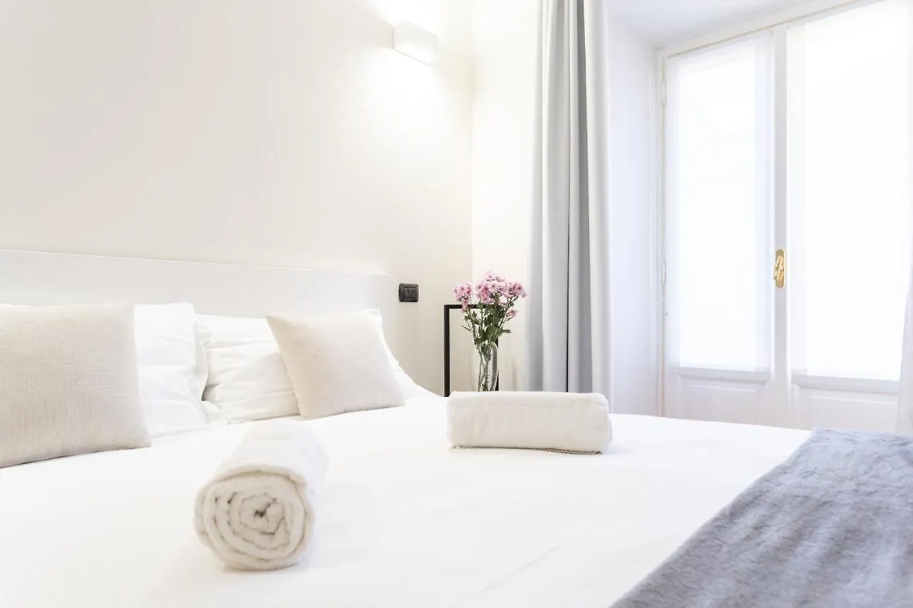 White Flat In Como City Center By Rent All 科莫 0*,  意大利